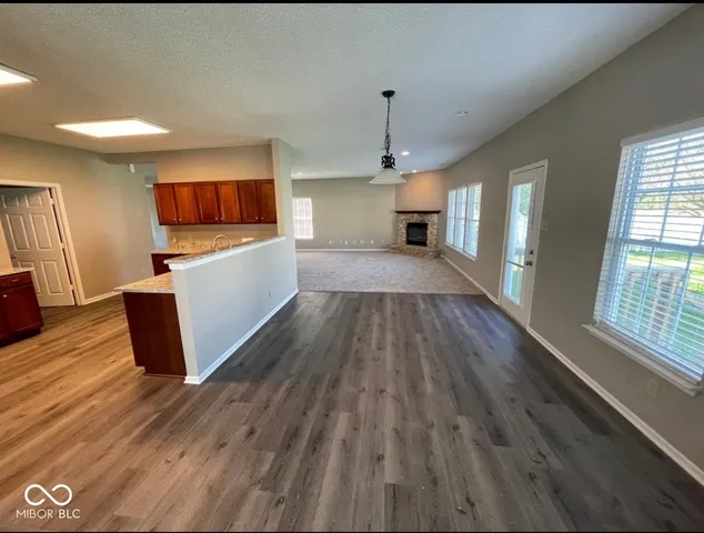 $2,800 | 12550 East 131st Street, Fishers, IN 46037