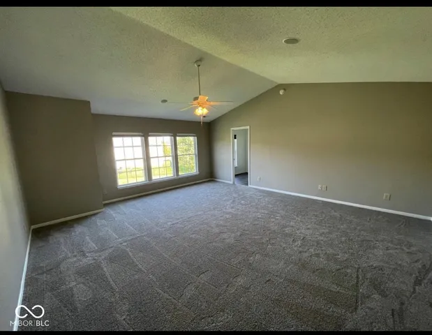 $2,800 | 12550 East 131st Street, Fishers, IN 46037