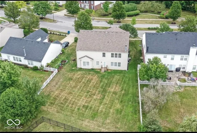 $2,800 | 12550 East 131st Street, Fishers, IN 46037