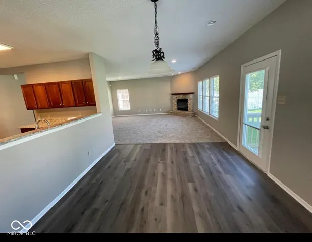 $2,800 | 12550 East 131st Street, Fishers, IN 46037