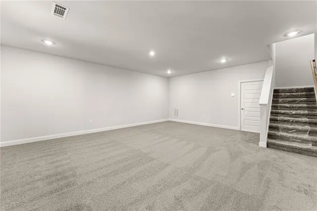 an empty room with a entryway