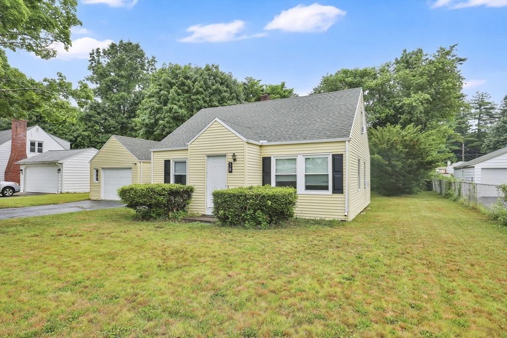 38 Tinkham Road Springfield, MA 01129 - Photo 2 of 34