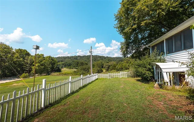 $997,200 | 2251 County Road 6670, Salem, MO 65560