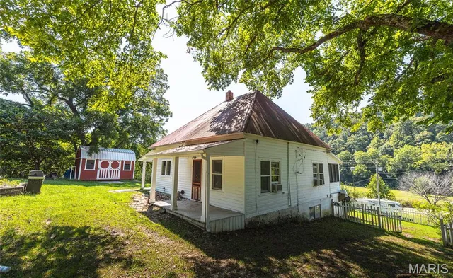 $997,200 | 2251 County Road 6670, Salem, MO 65560