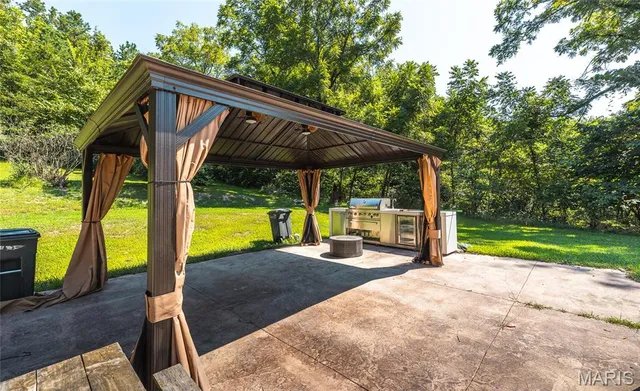 $997,200 | 2251 County Road 6670, Salem, MO 65560