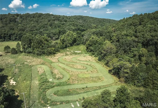 $997,200 | 2251 County Road 6670, Salem, MO 65560