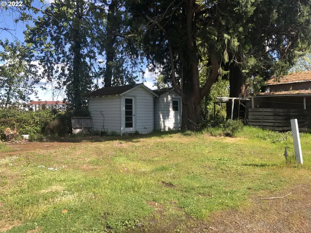 $999,000 | 1281 State Highway 99 North, Eugene, OR 97402