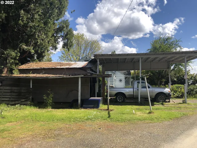 $999,000 | 1281 State Highway 99 North, Eugene, OR 97402