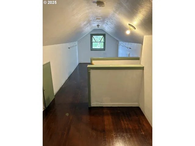 $999,000 | 1281 State Highway 99 North, Eugene, OR 97402