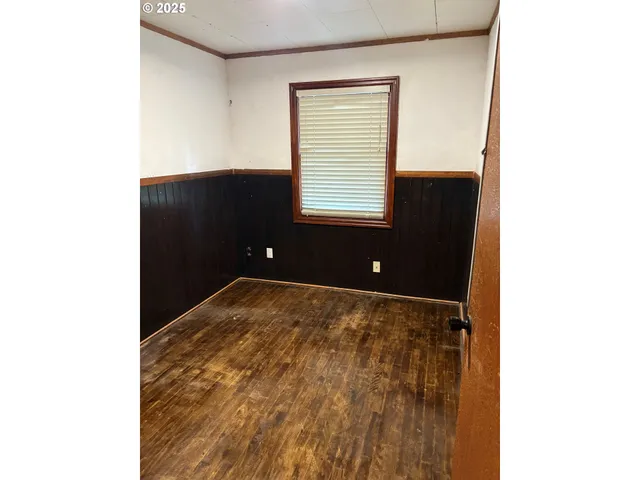 $999,000 | 1281 State Highway 99 North, Eugene, OR 97402