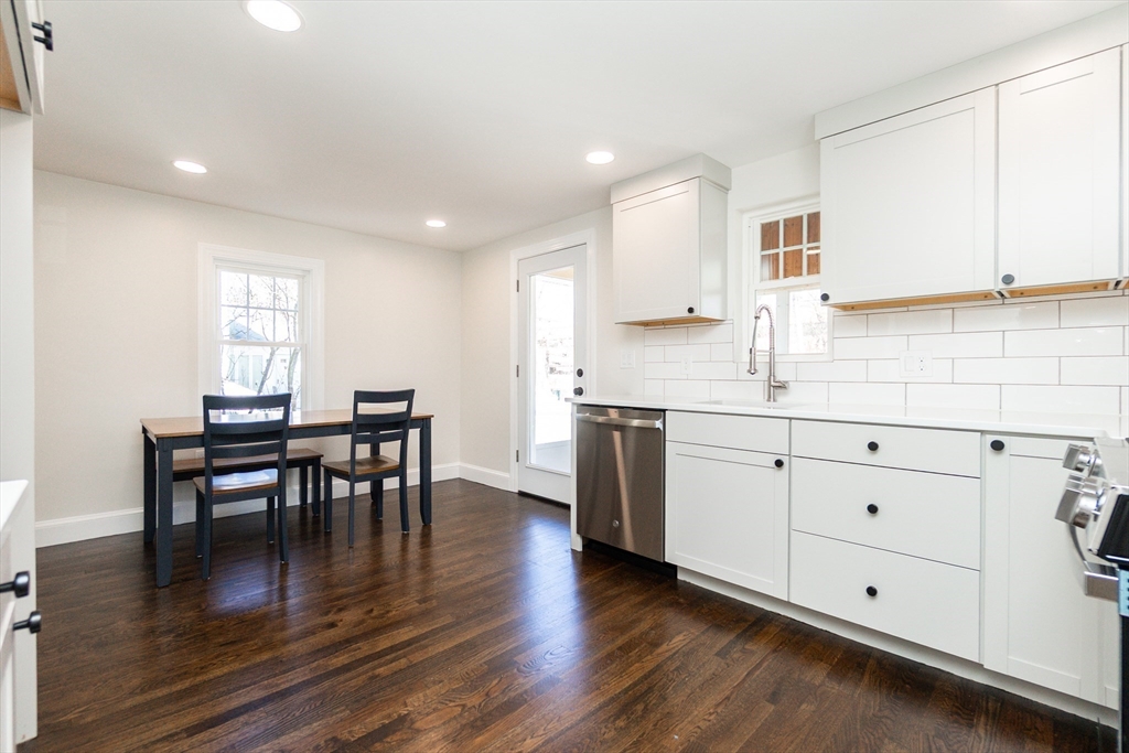 200 Beal Road Waltham, MA 02453 - Photo 5 of 33