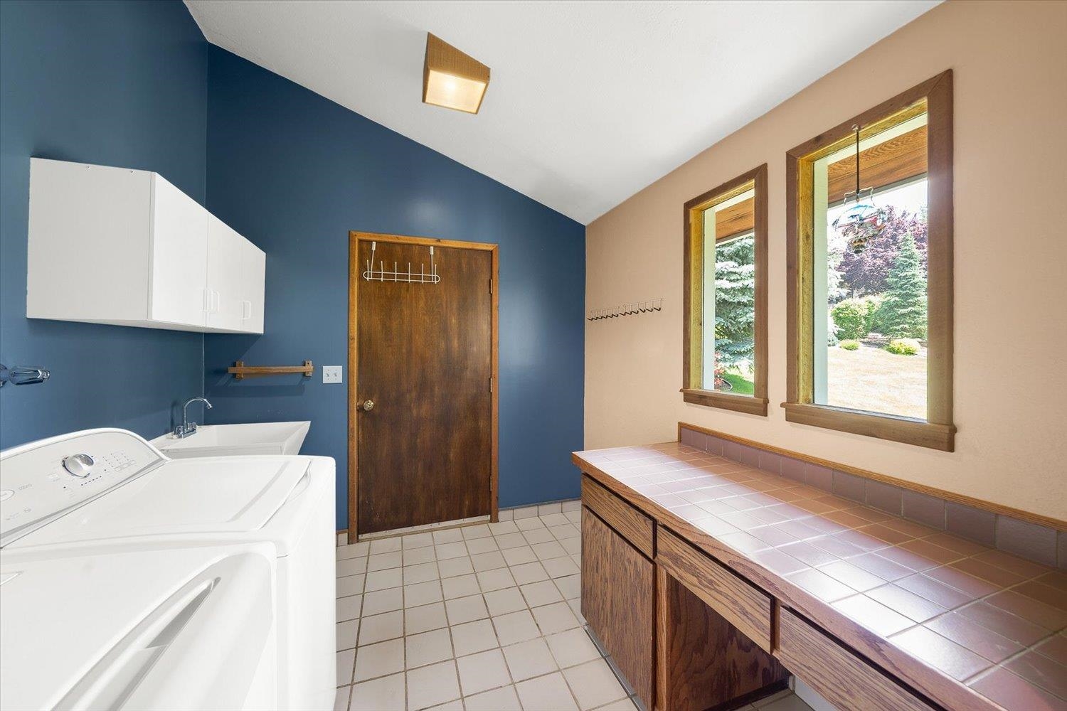 12929 West Shore Road Nine Mile Falls, WA 99026 - Photo 32 of 50 Gallery Image 32