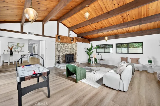 $1,049,000 | 509 North Buttonwood Street, Anaheim, CA 92805