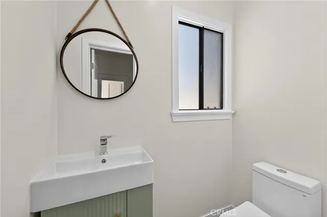 $1,049,000 | 509 North Buttonwood Street, Anaheim, CA 92805