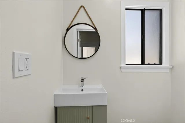 $1,049,000 | 509 North Buttonwood Street, Anaheim, CA 92805