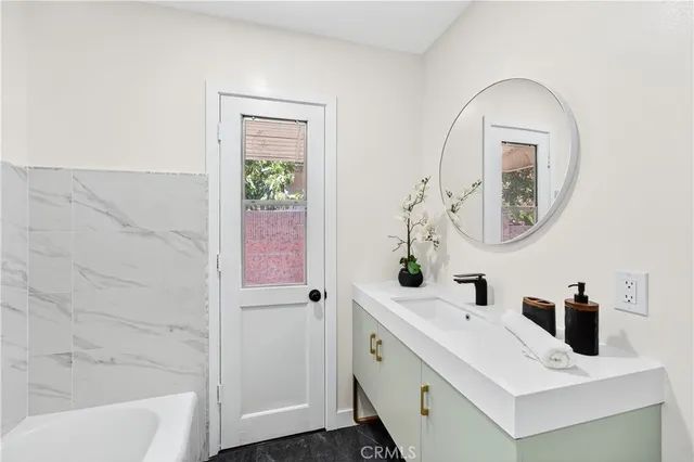 $1,049,000 | 509 North Buttonwood Street, Anaheim, CA 92805