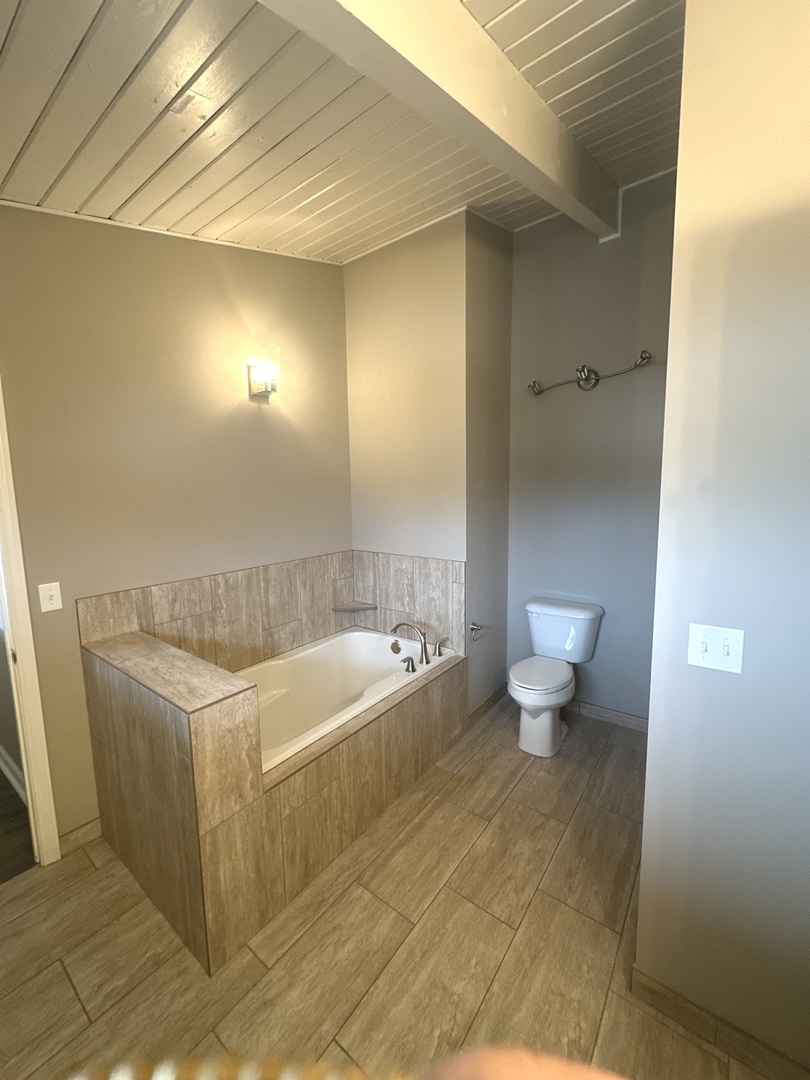 2211 Benjamin Lane Bloomington, IL 61701 - Photo 21 of 50