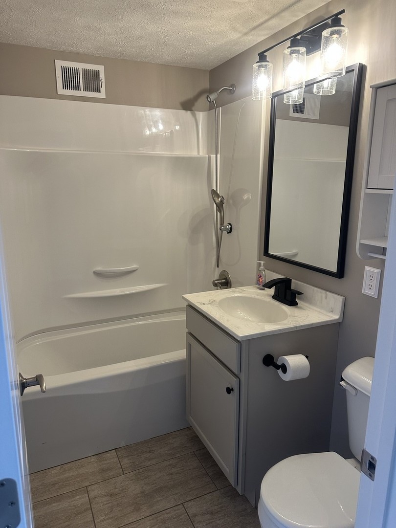 2211 Benjamin Lane Bloomington, IL 61701 - Photo 27 of 42