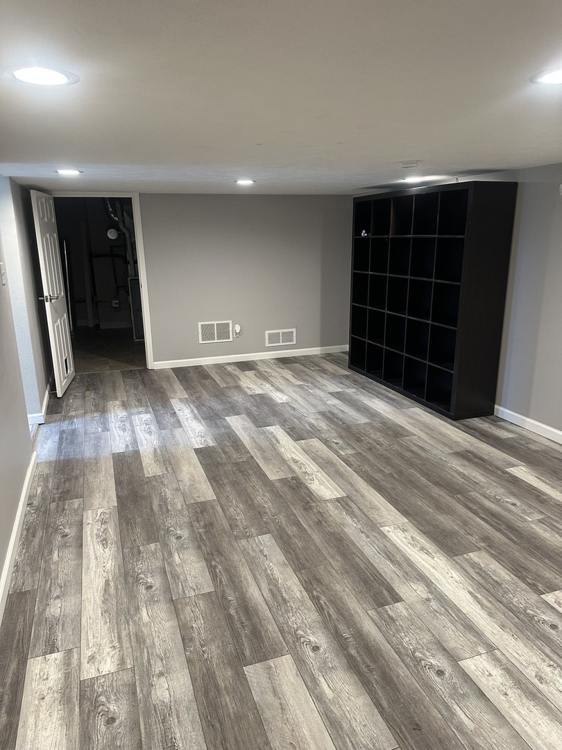 2211 Benjamin Lane Bloomington, IL 61701 - Photo 34 of 42