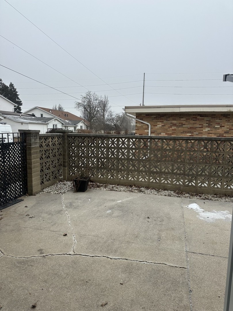 2211 Benjamin Lane Bloomington, IL 61701 - Photo 43 of 50 a view of a terrace