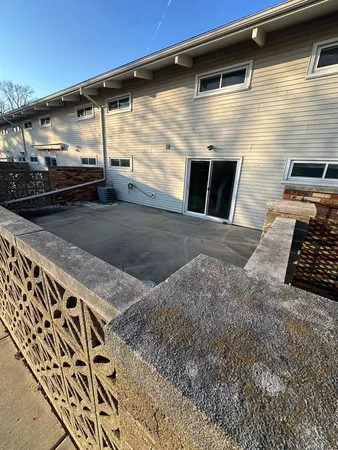 $215,000 | 2211 Benjamin Lane, Bloomington, IL 61701