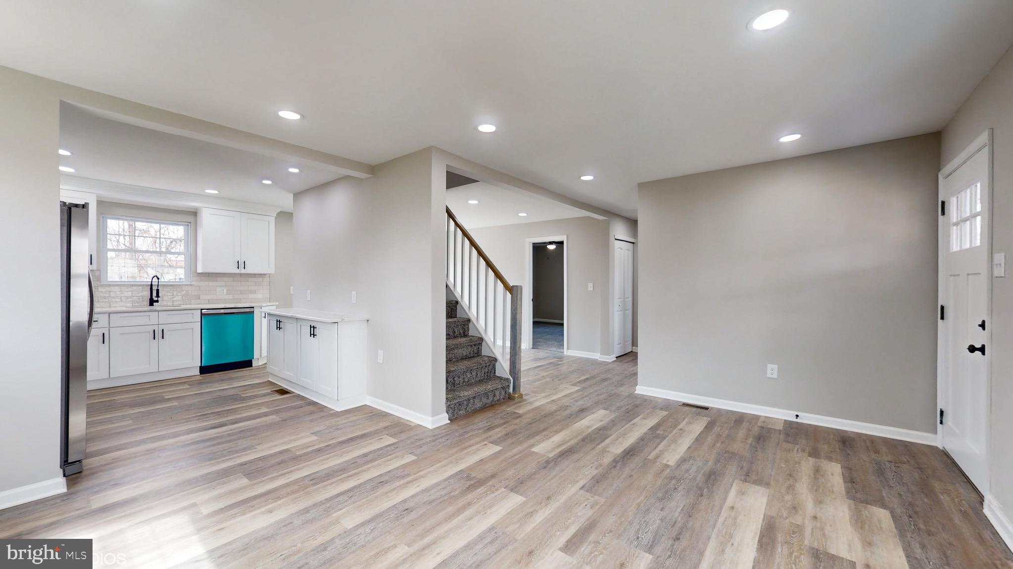 722 Fourth Avenue Croydon, PA 19021 - Photo 8 of 27 Family Room