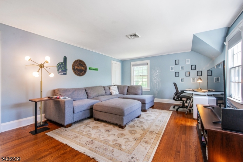 11 Yorke Road Mountain Lakes, NJ 07046 - Photo 26 of 50