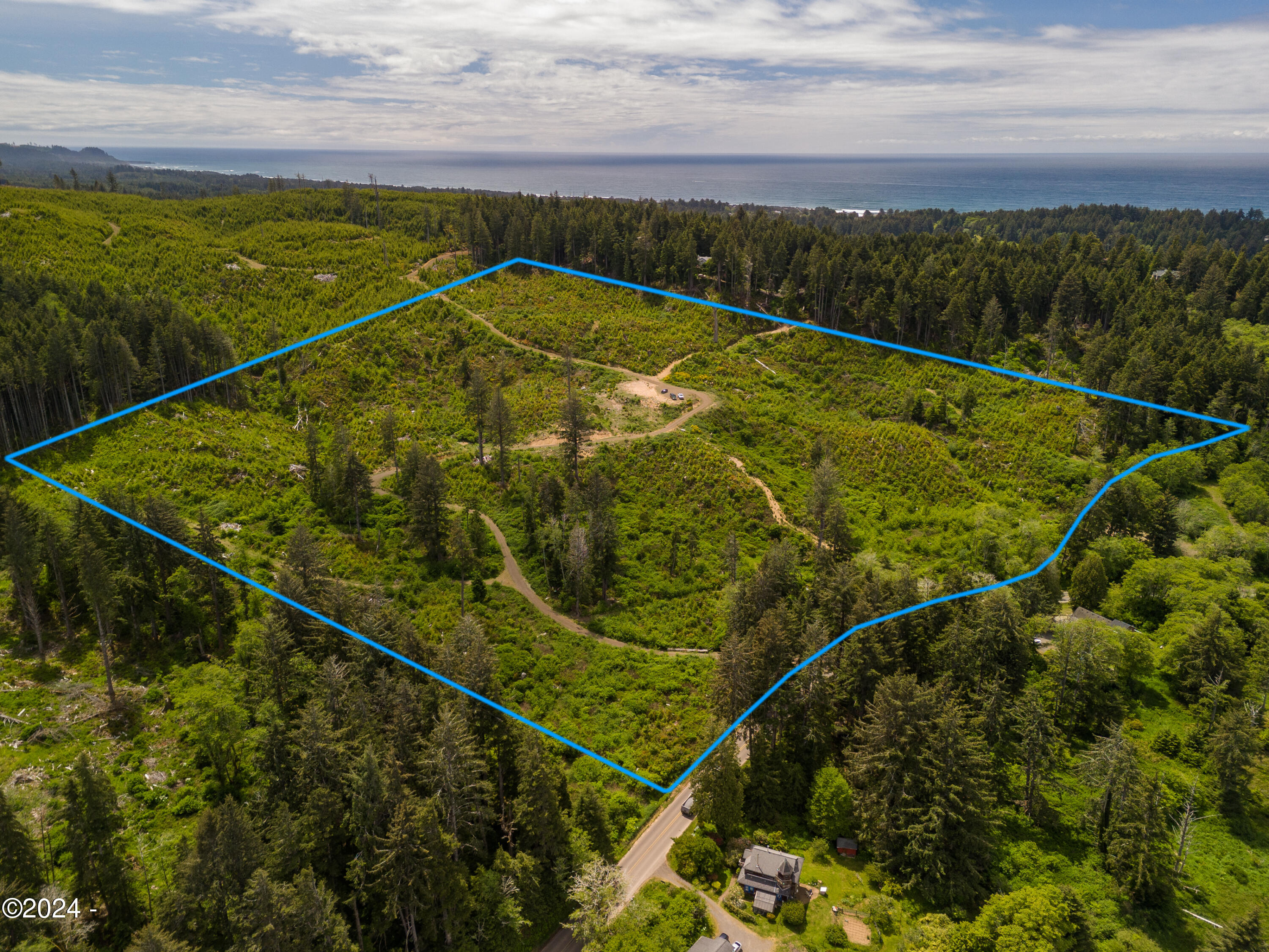 1200 South Immonen Road Gleneden Beach, OR 97388 - Photo 2 of 13 DJI_20240529140948_0004_D-Edit