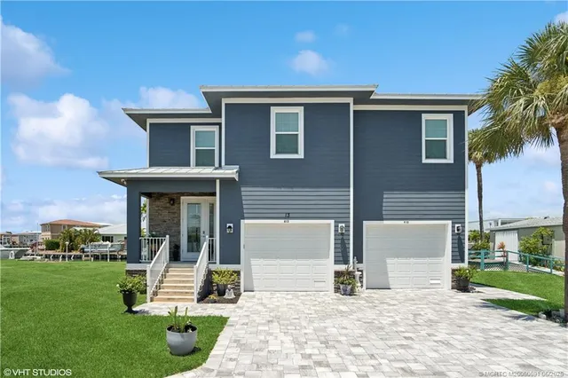 front view of house with a yard