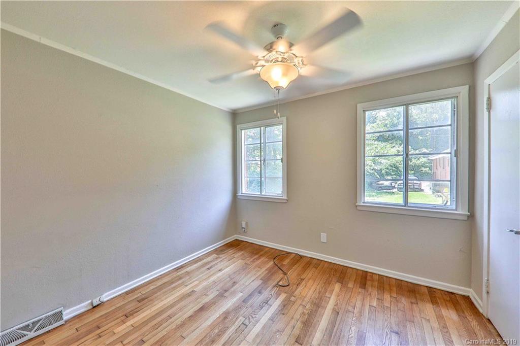 3021 Minnesota Road, Unit 3021 Charlotte, NC 28208 - Photo 13 of 18 Gallery Image 13