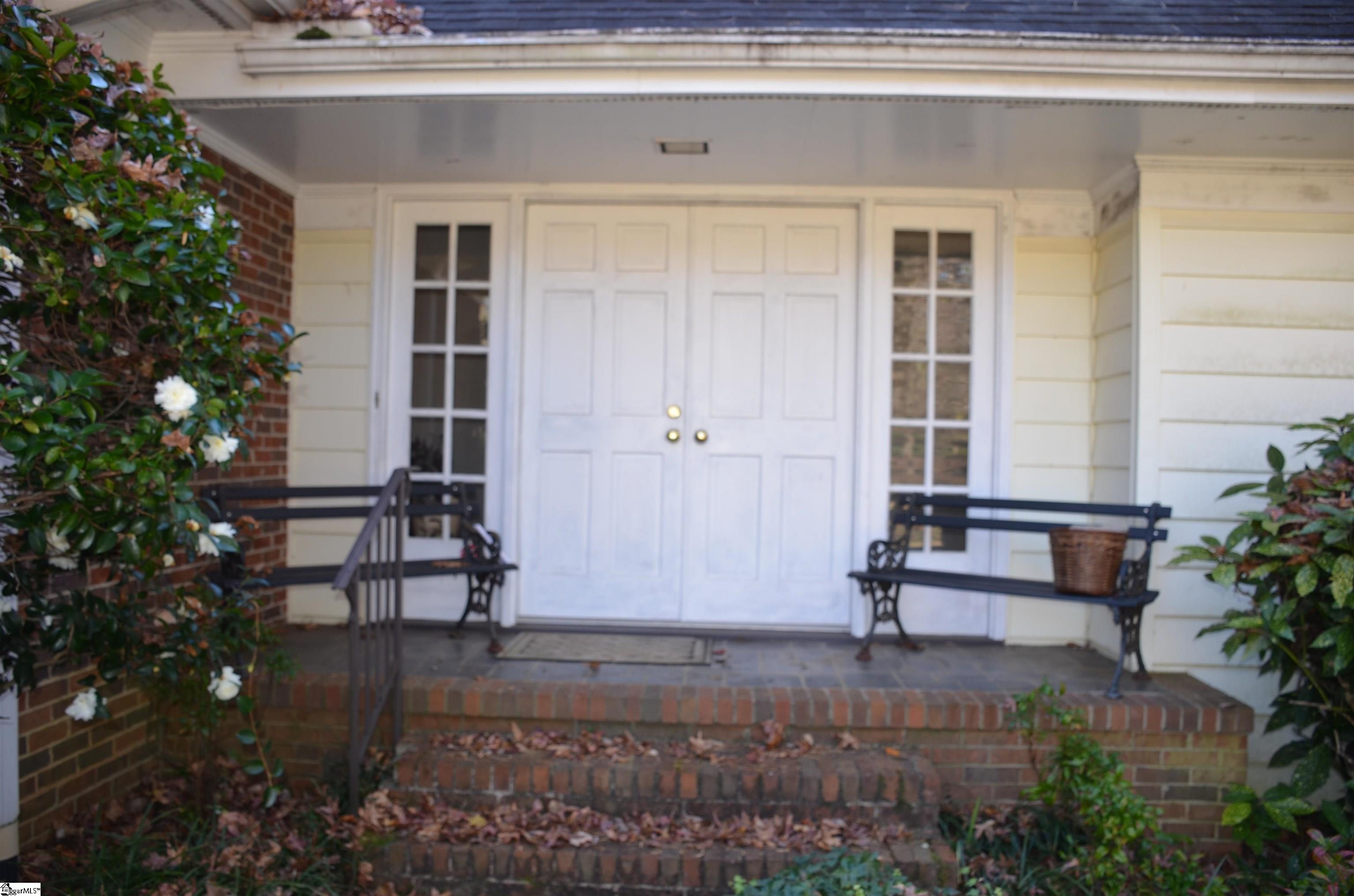 1109 Roe Ford Road Greenville, SC 29617 - Photo 9 of 11 Gallery Image 9