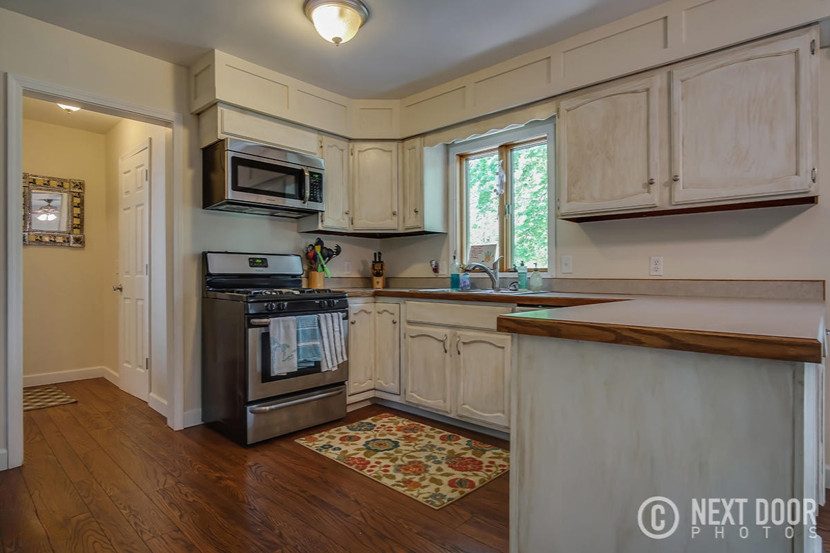 2768 White Road Muskegon, MI 49444 - Photo 6 of 42 DSC06104