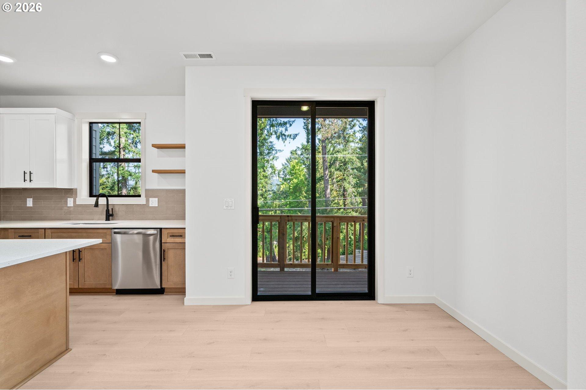 3793 Southwest Iowa Street Portland, OR 97221 - Photo 18 of 39 Gallery Image 18