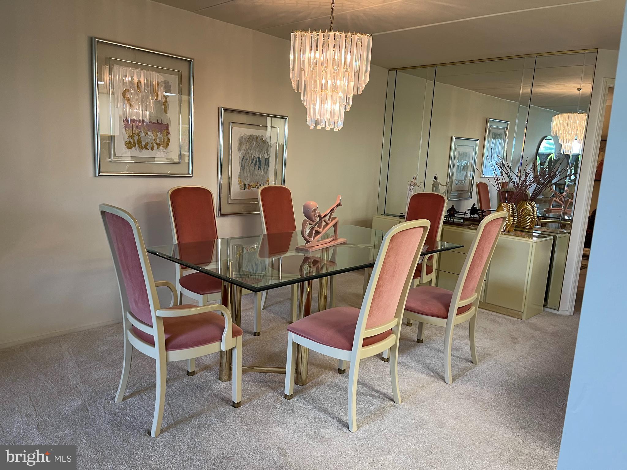 2131 Welsh Road, Unit 112 Philadelphia, PA 19115 - Photo 21 of 68 Bright Dining Rm w/Mirrored Wall