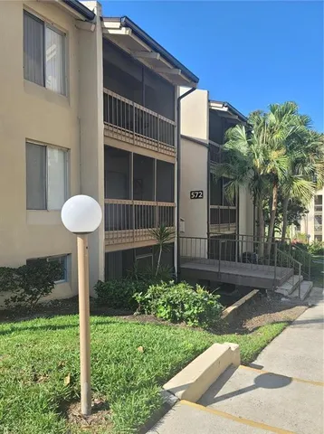 $1,350 | 572 Orange Drive, Unit 65, Altamonte Springs, FL 32701
