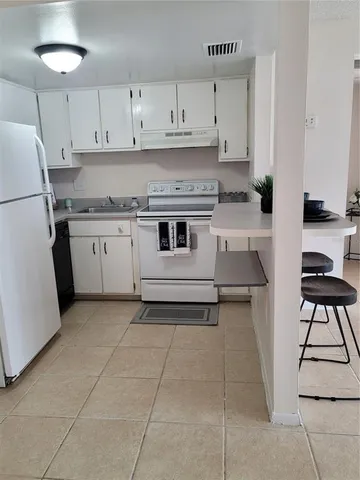 $1,350 | 572 Orange Drive, Unit 65, Altamonte Springs, FL 32701