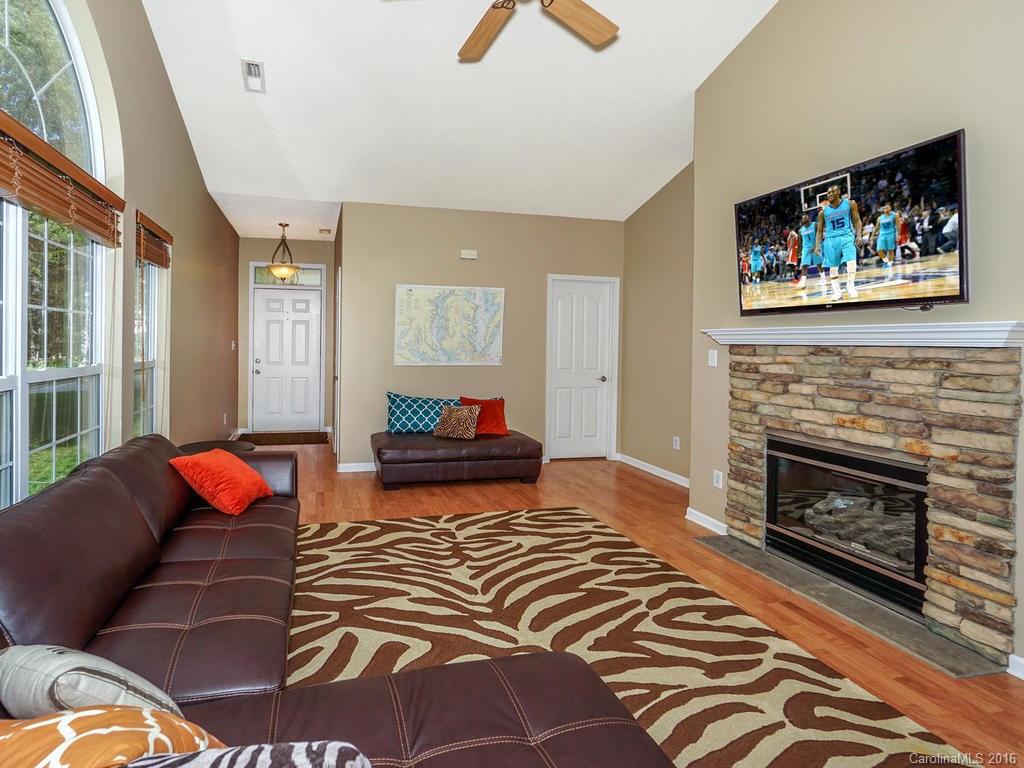 133 Kilborne Road Mooresville, NC 28117 - Photo 3 of 24 Gallery Image 3