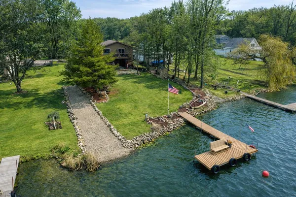 $549,900 | 8508 Fox River Road, Waterford, WI 53185
