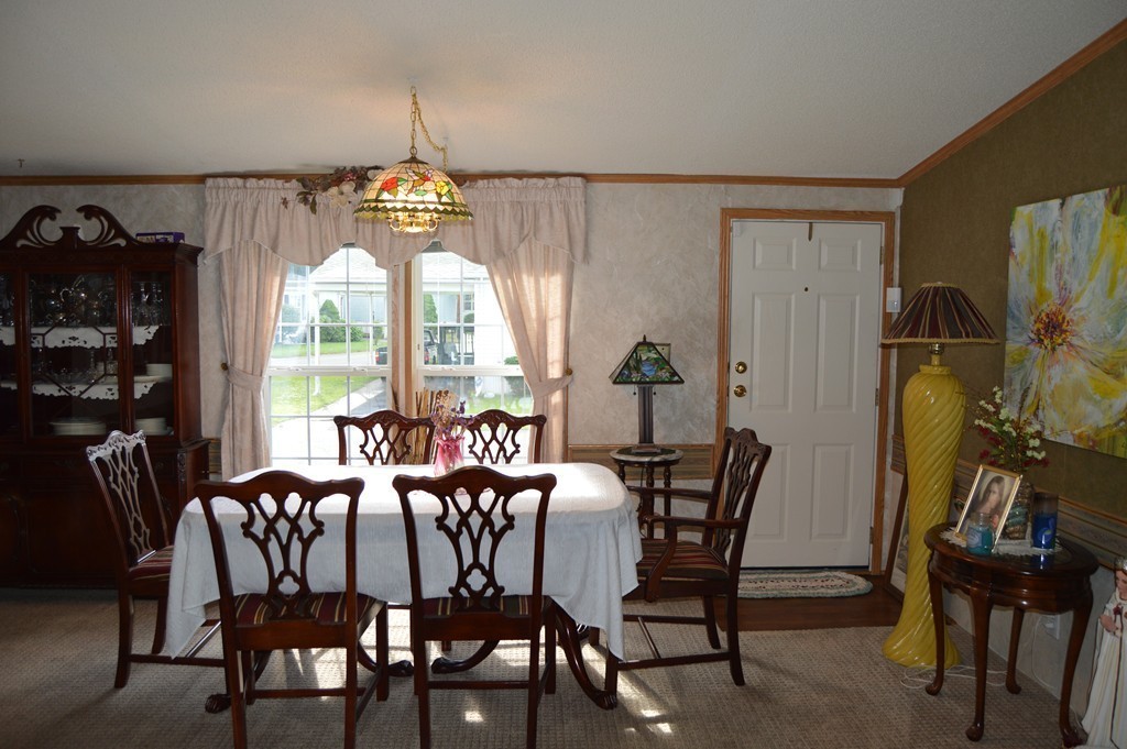 59 Somerset Road Chicopee, MA 01020 - Photo 17 of 25 Gallery Image 17