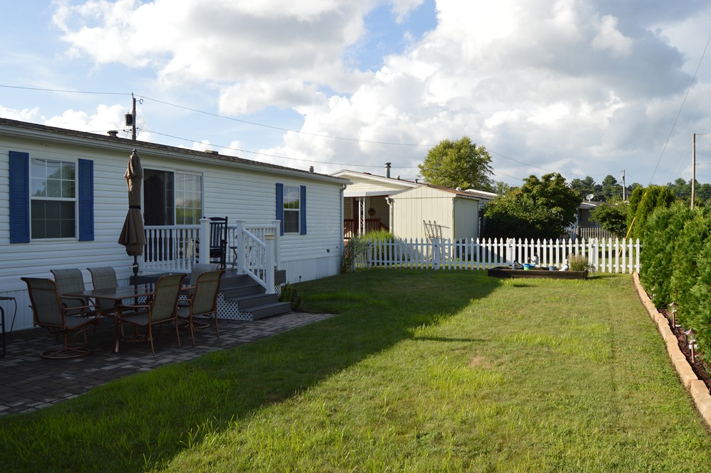 59 Somerset Road Chicopee, MA 01020 - Photo 6 of 25 Gallery Image 6