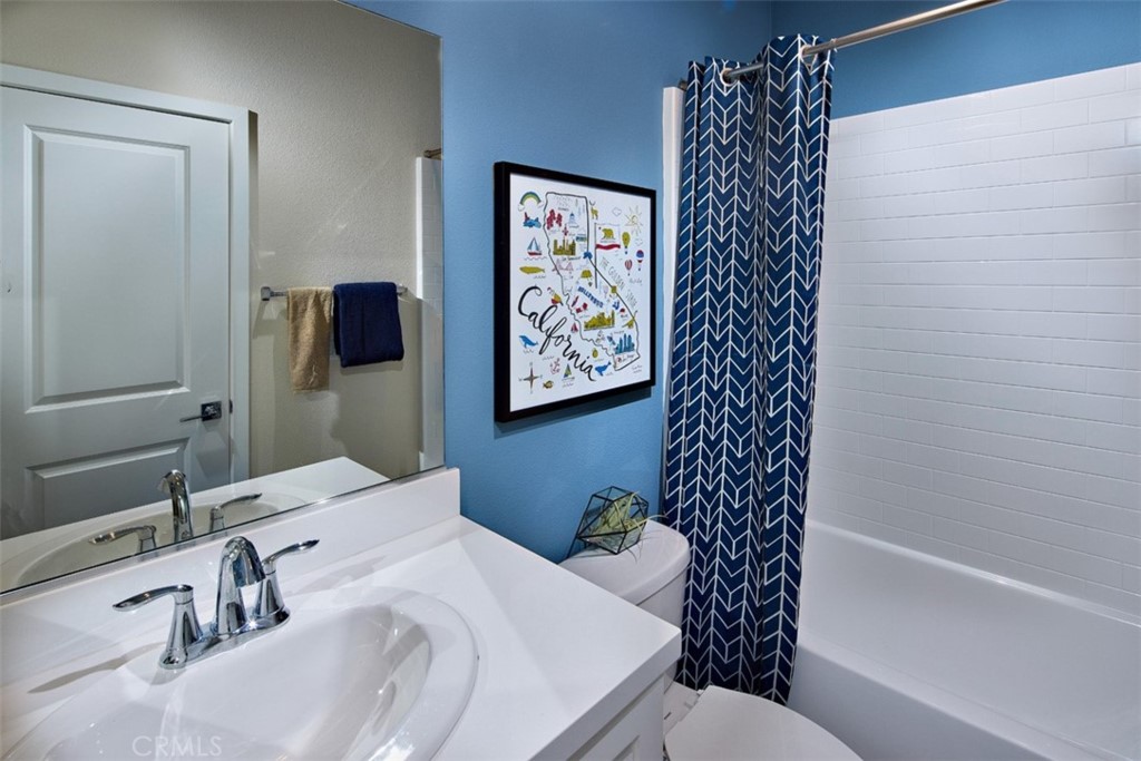 35266 Funk Way Beaumont, CA 92223 - Photo 15 of 19 a bathroom with a sink and a bathtub