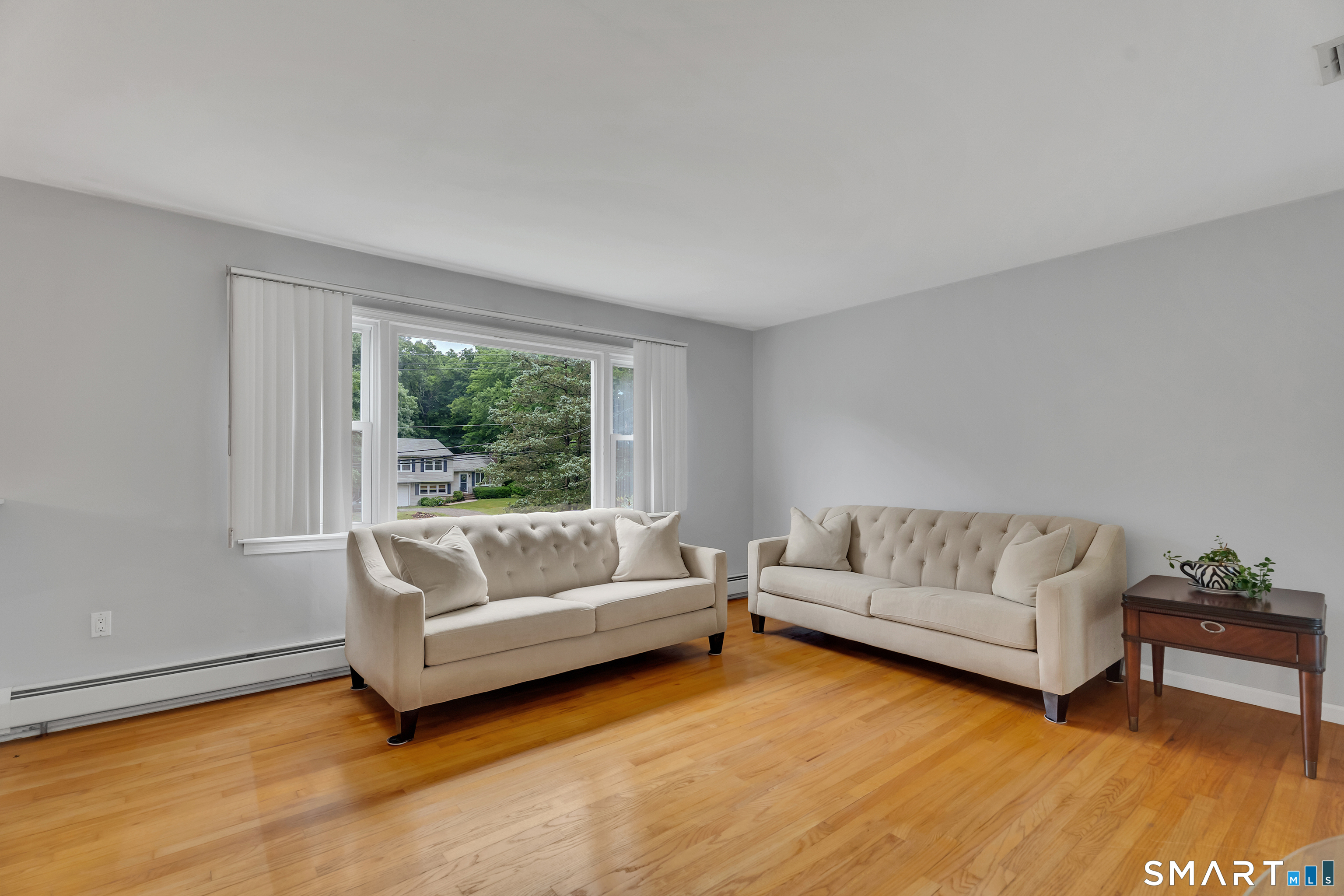 1144 Long Hill Road Guilford, CT 06437 - Photo 4 of 40