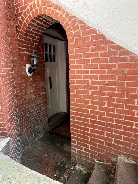 27 Mattoon Street Springfield, MA 01105 - Photo 2 of 37