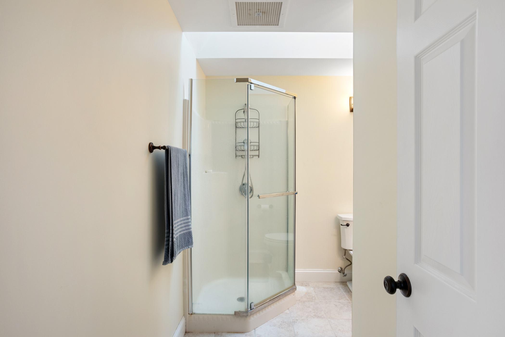 143 Beach Avenue, Unit 203 Kennebunk, ME 04043 - Photo 17 of 21 packmaynard_hmaynard_narragansetkennebun