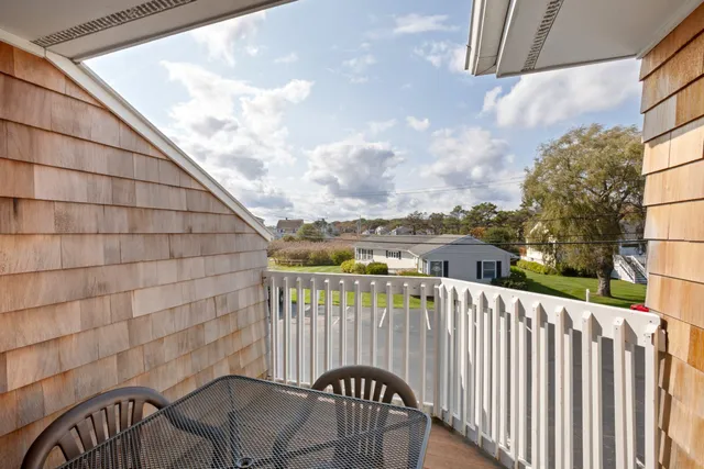 $870,000 | 143 Beach Avenue, Unit 203, Kennebunk, ME 04043