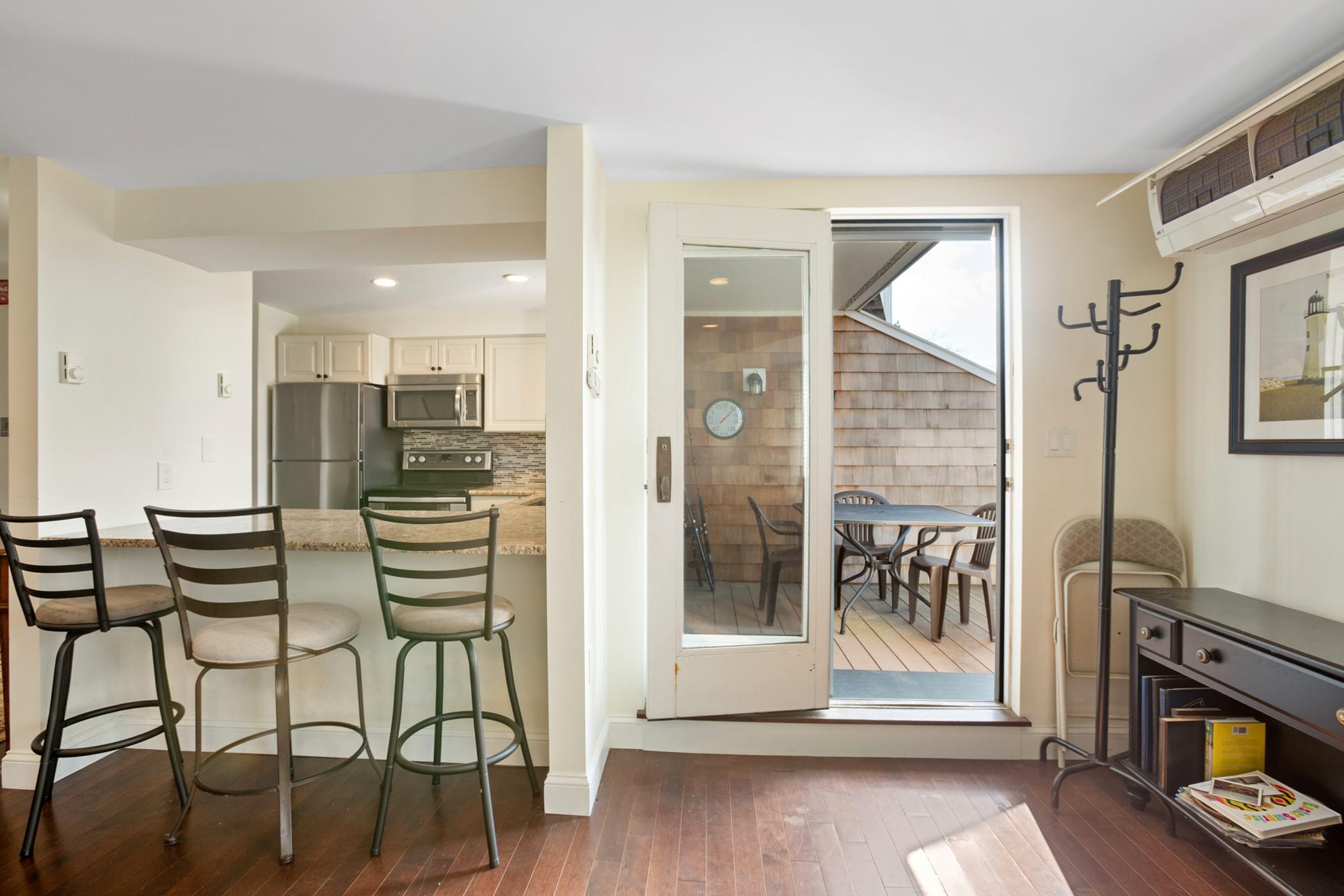 143 Beach Avenue, Unit 203 Kennebunk, ME 04043 - Photo 7 of 21 packmaynard_hmaynard_narragansetkennebun