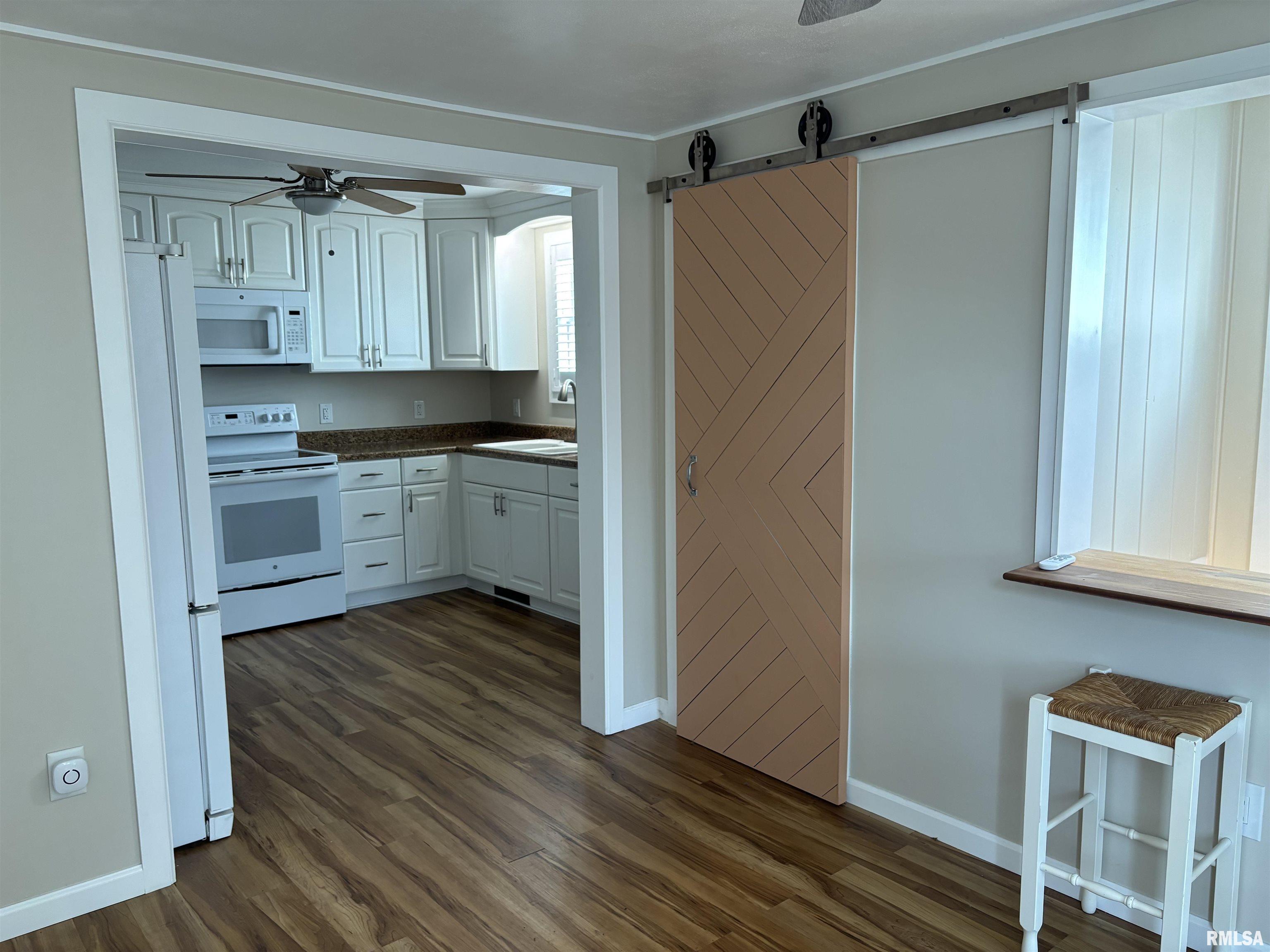 1824 Madison Street Quincy, IL 62301 - Photo 9 of 23