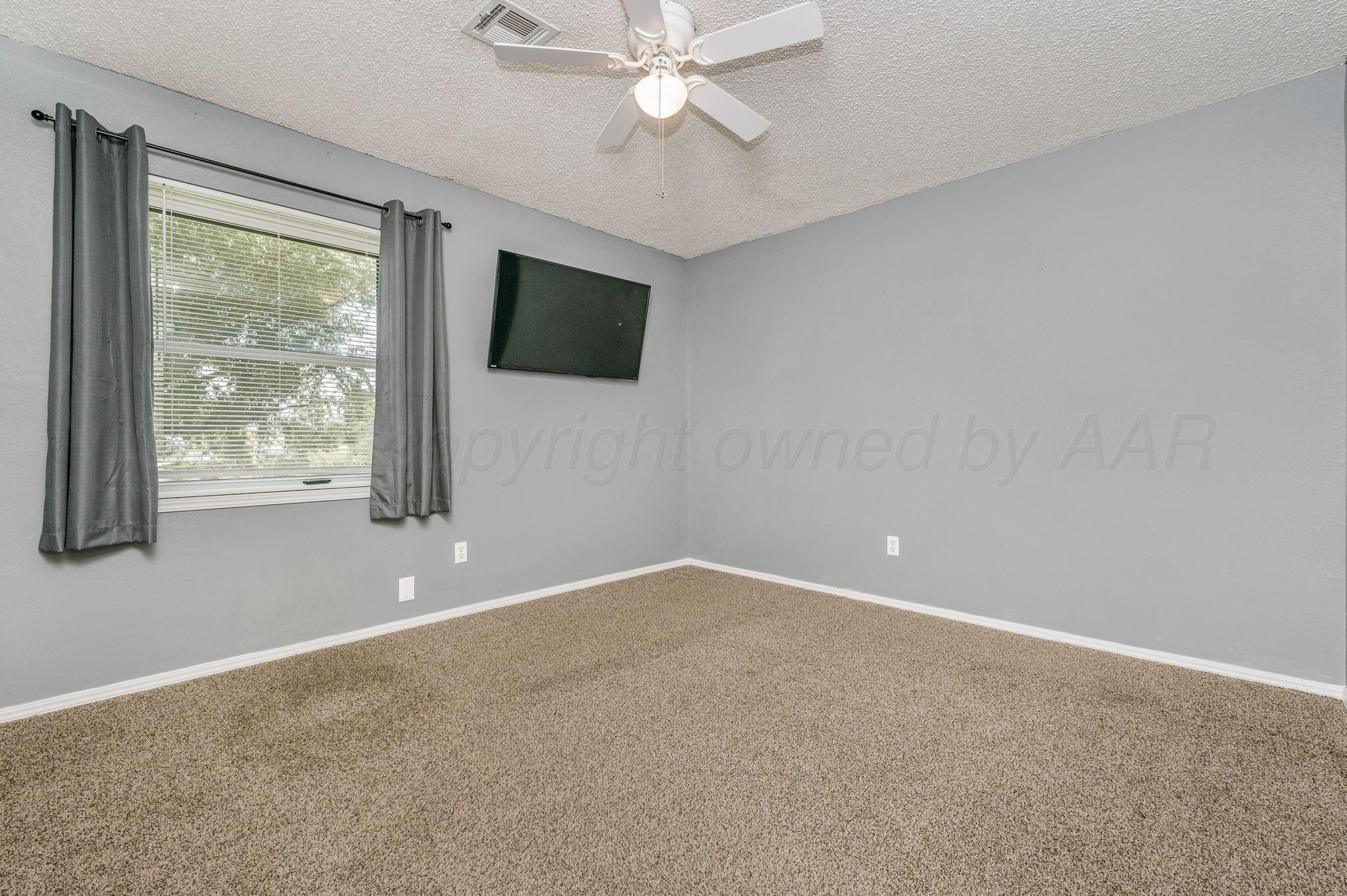 210 Jose Poco Fritch, TX 79036 - Photo 12 of 53 210 Jose Poco 03