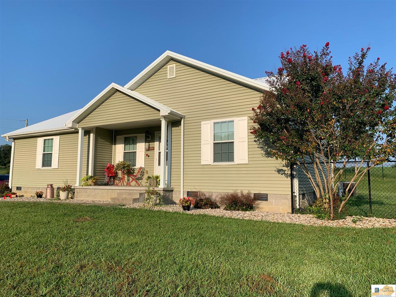 697 Bishop Road Glasgow, KY 42141 - Photo 1 of 1 Gallery Image 1