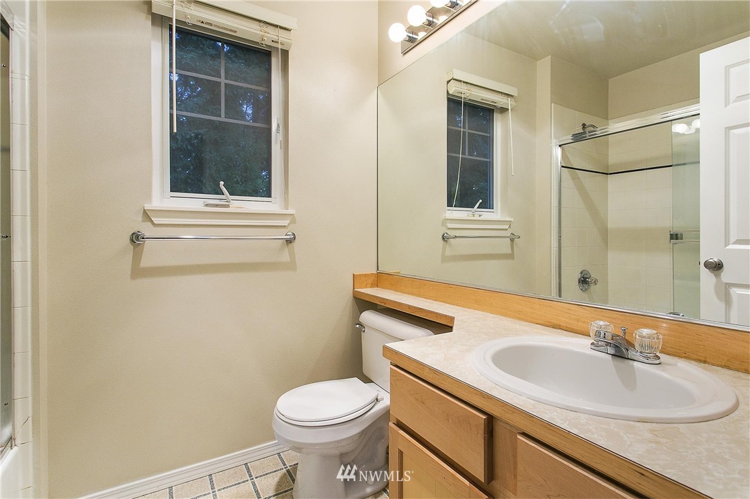 3141 Northeast 19th Place Renton, WA 98056 - Photo 14 of 20